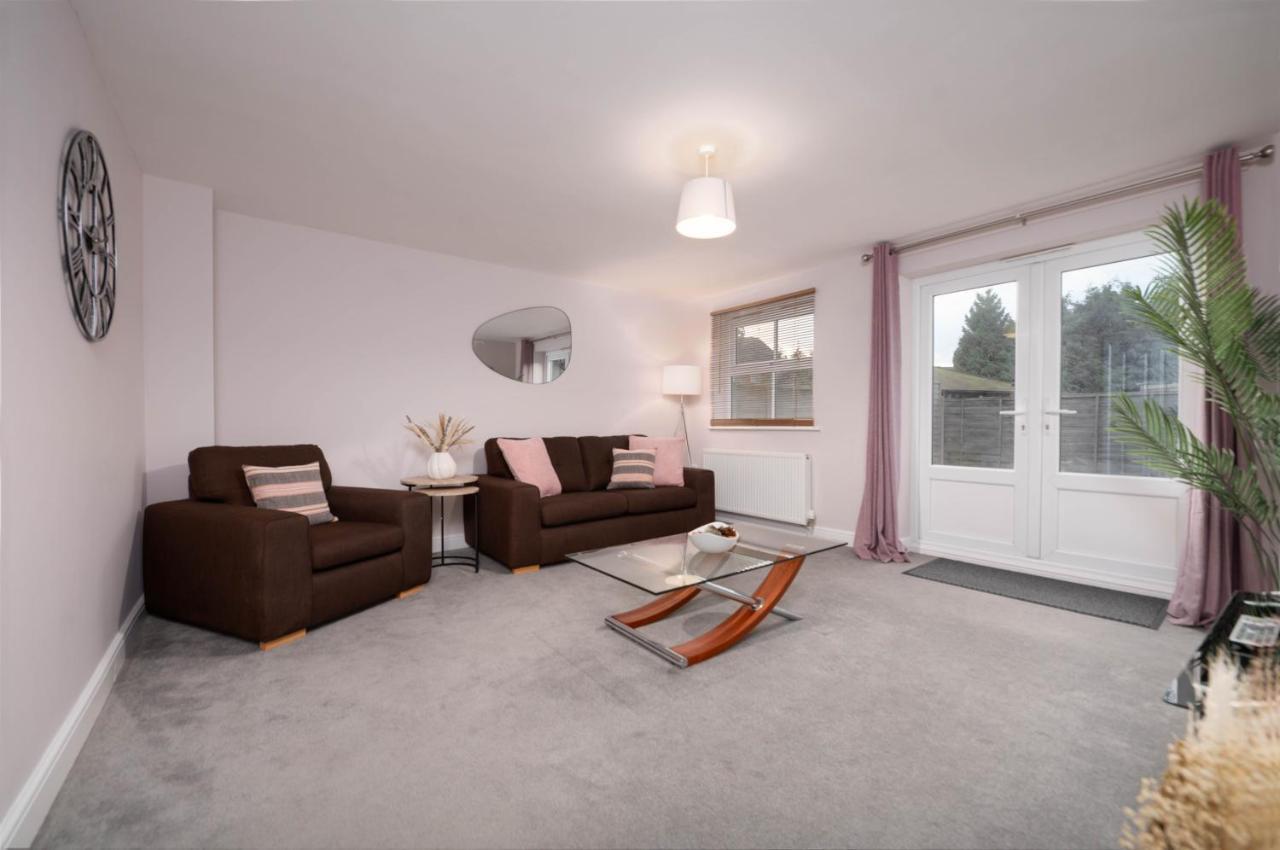 Stunning 3 Bed With Parking & Garden Βίλα Market Rasen Εξωτερικό φωτογραφία