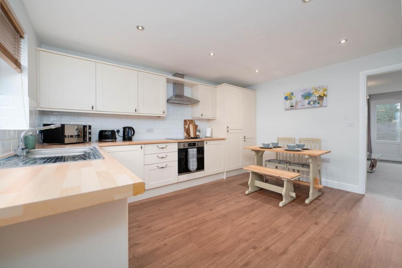 Stunning 3 Bed With Parking & Garden Βίλα Market Rasen Εξωτερικό φωτογραφία