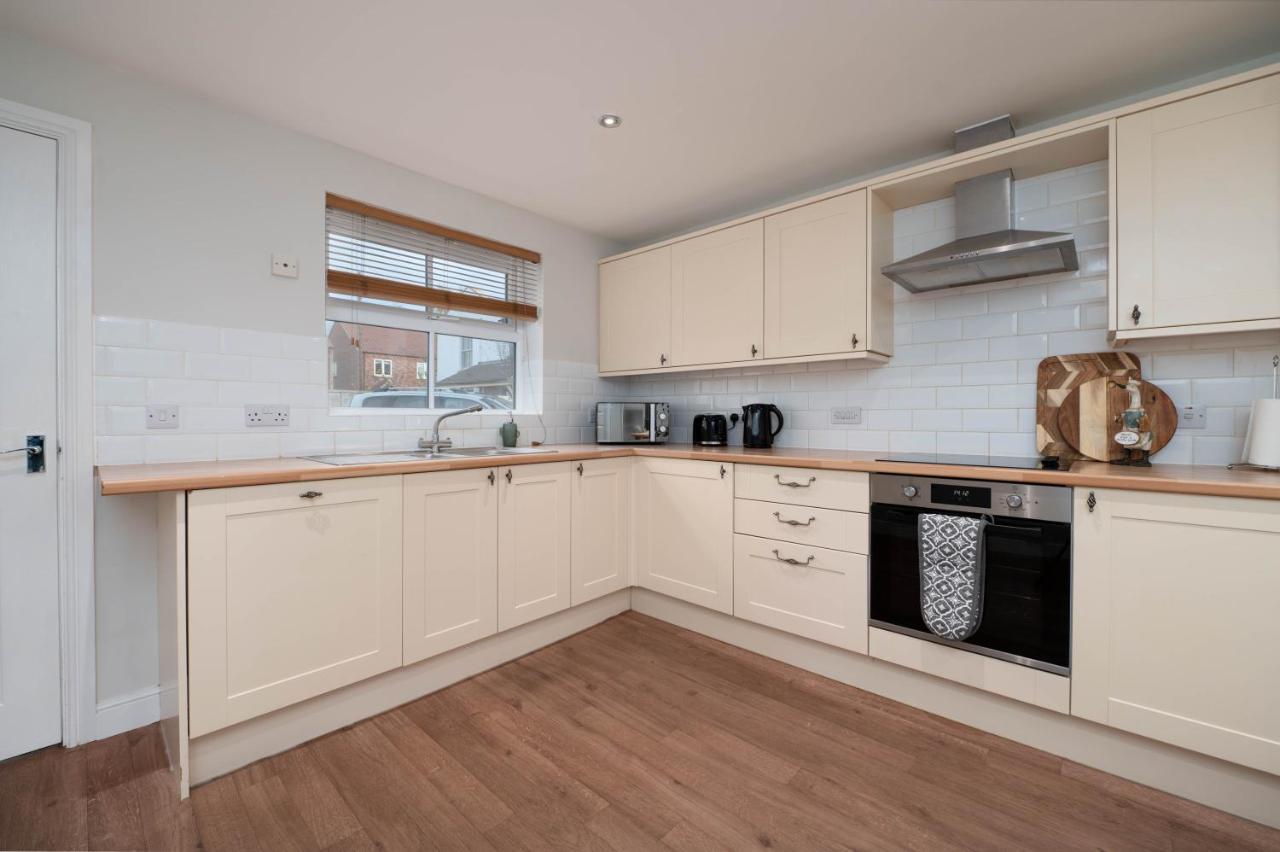 Stunning 3 Bed With Parking & Garden Βίλα Market Rasen Εξωτερικό φωτογραφία